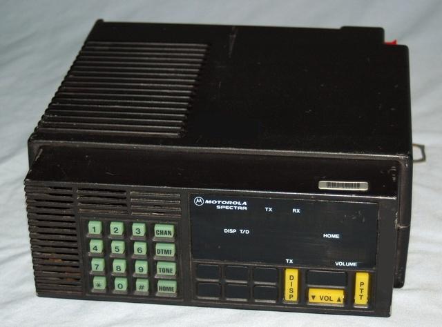 Motorola Spectra d37kma7ja5dk Two Way Radio Tested 