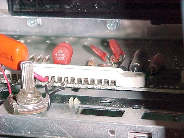 exciter-connector.jpg (131217 bytes)
